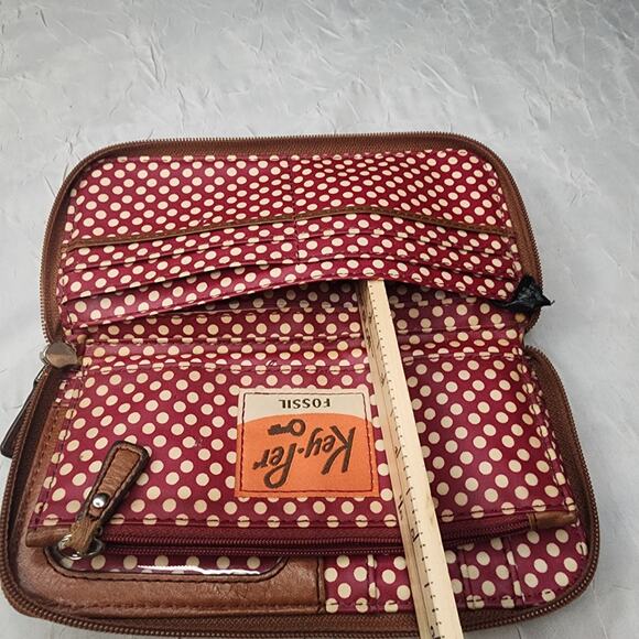 Fossil Key-Per Quilted Wallet Clutch Zip Around Leather Trim - Picture 6 of 8